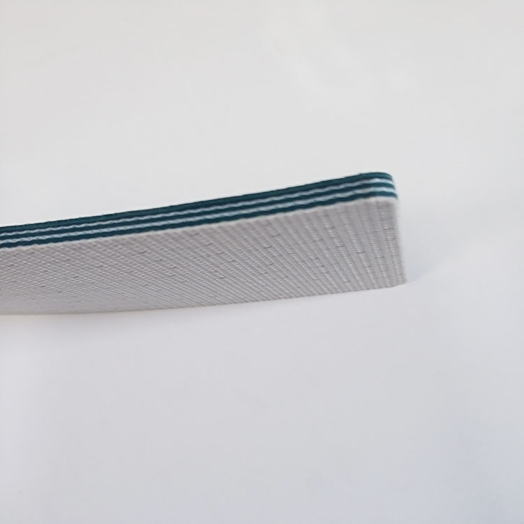 Cold-resistant PVC conveyor belt