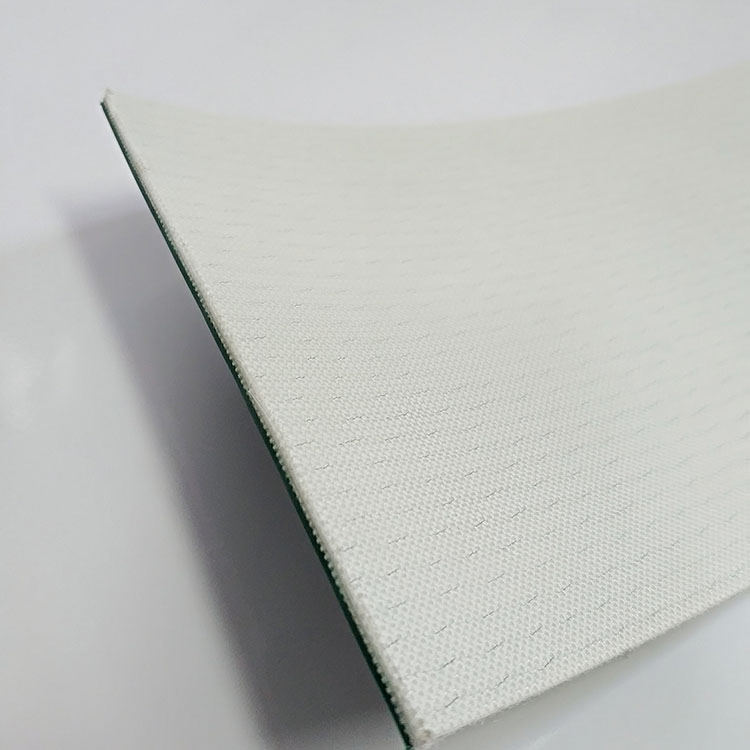 Cold-resistant PVC conveyor belt